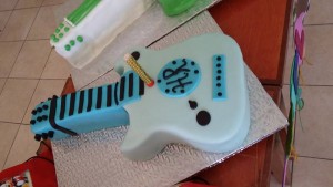 Hard Rock guitar cake